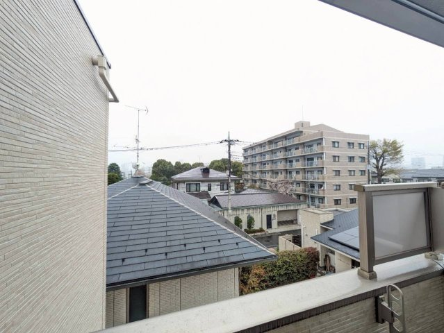 メゾン浦和根岸のセキュリティ|★オートロック＆ＴＶモニターホン完備！★