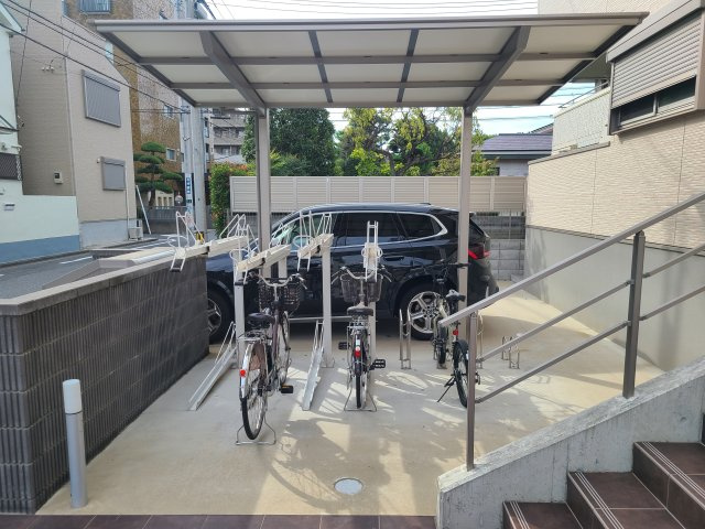 メゾン浦和根岸の周辺|★近隣にコンビニあり！お買い物に便利です★