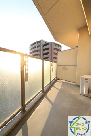 YKハイツ西明石Ⅱのバルコニー