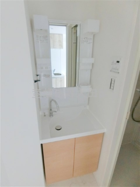 ハーモニーレジデンス蒲田アートヴィラの洗面所|洗面脱衣所　独立洗面台