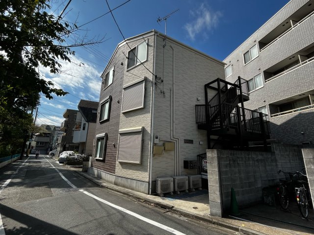 ソレイユ仲六郷の外観