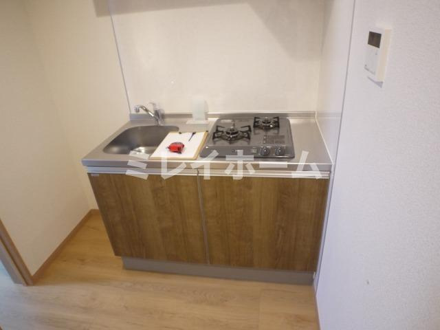 ソレイユ仲六郷のキッチン|同建物内、別のお部屋の参考写真になります。