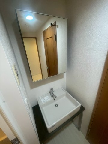 【独立洗面台】