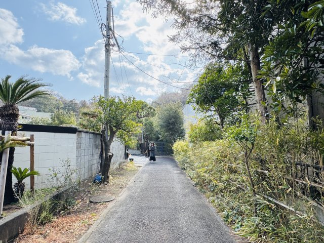 THE KAMAKURA ADDRESS — 小町二丁目の邸地の周辺