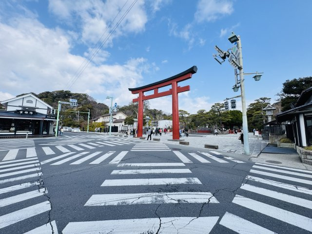 THE KAMAKURA ADDRESS — 小町二丁目の邸地の周辺