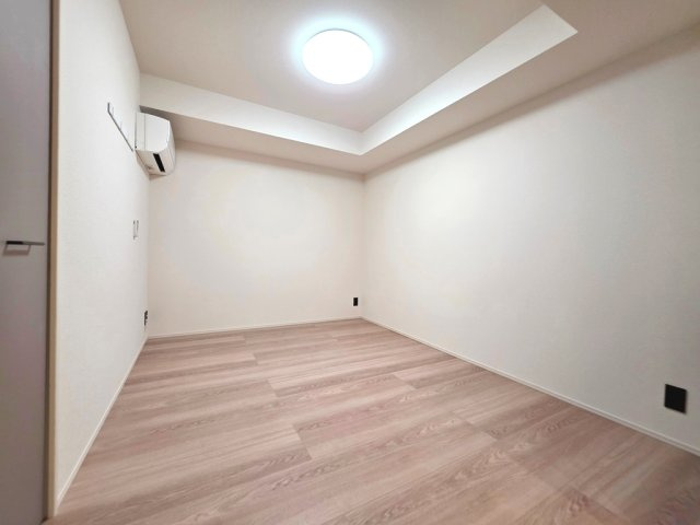 【寝室】 | Auspicious House