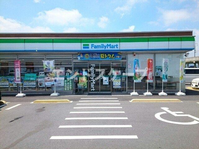 ラフレシール　Ｋの周辺|ファミリーマート浜川町店まで400m
高崎、前橋のお部屋探しはエンドスケープまで！お客様の理想お聞かせ下さい♪