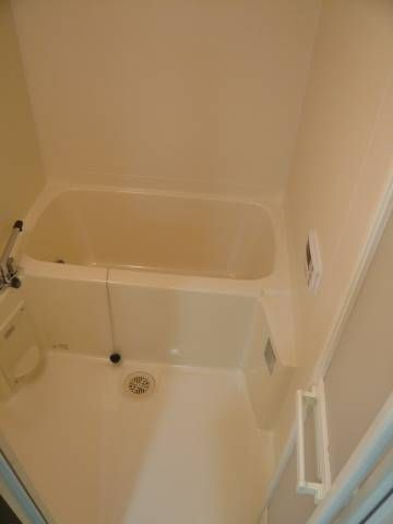 リヴシティ上野入谷の浴室