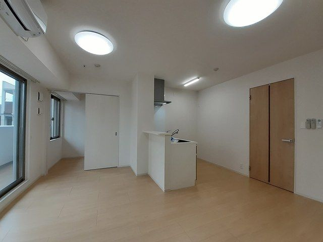 ムーンヒルズ大阪の居間・リビング