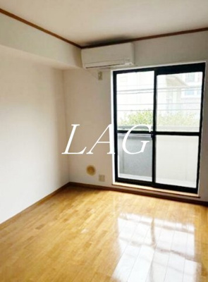 【居間・リビング】 | マデイラ | 洋室のお部屋です。