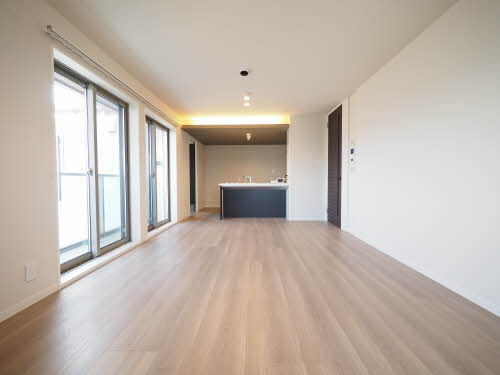 シャーメゾンクレインの居間・リビング|こちらの居間で趣味の時間をお楽しみください