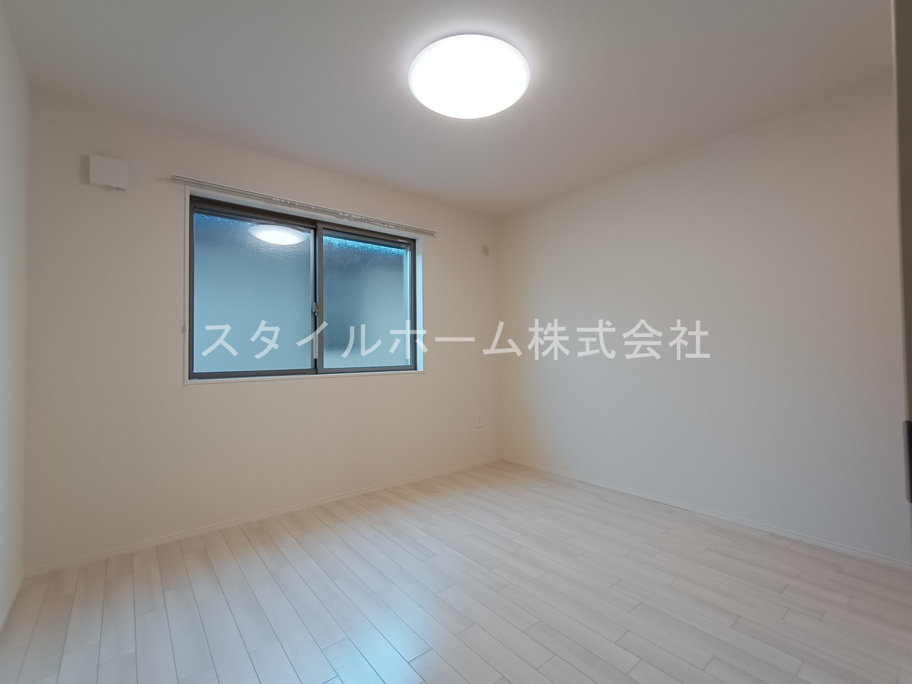 ベラ・カーサの居間・リビング|別部屋写真です。