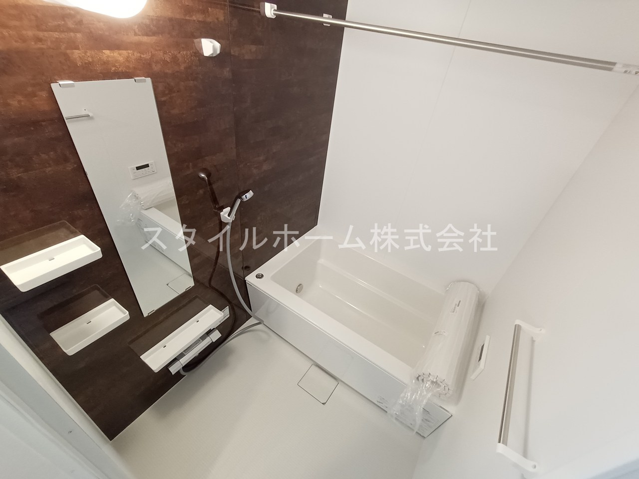 ベラ・カーサの浴室|別部屋写真です。