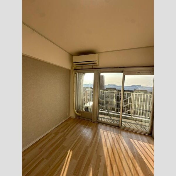 六甲台ハウスの居間・リビング