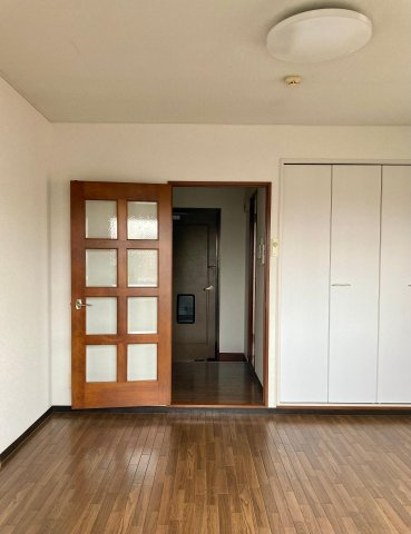 コーポ旗塚の洋室