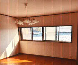 小平尾町貸家の居間・リビング