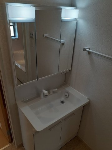 アールグレイ　エルの洗面所|ゆったりとスペースのある洗面所