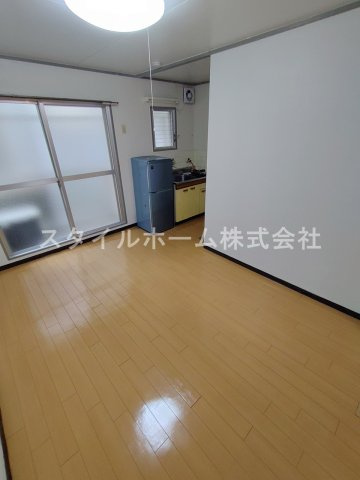 向山ハウスの居間・リビング