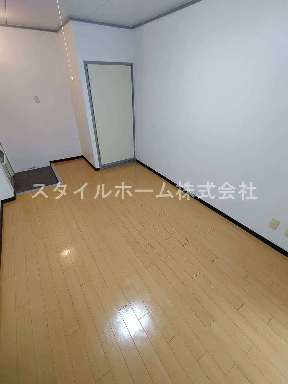 向山ハウスの居間・リビング