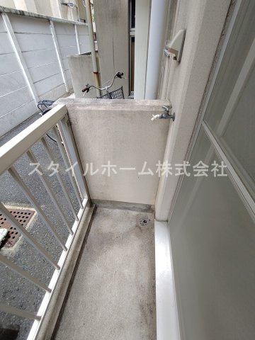 向山ハウスのバルコニー