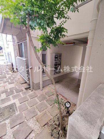 向山ハウスのエントランス