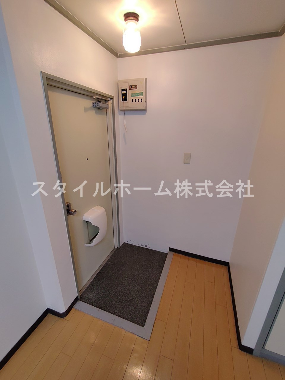 向山ハウスの玄関