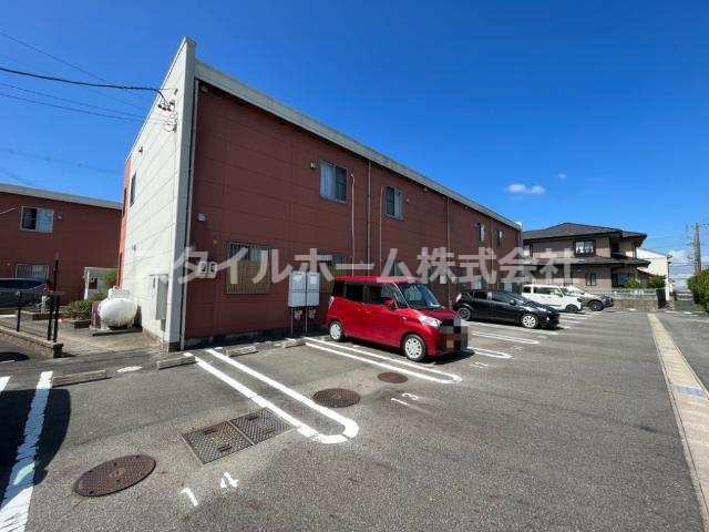 アクア　ドルチェ　ウーノの駐車場|外観写真（昼）