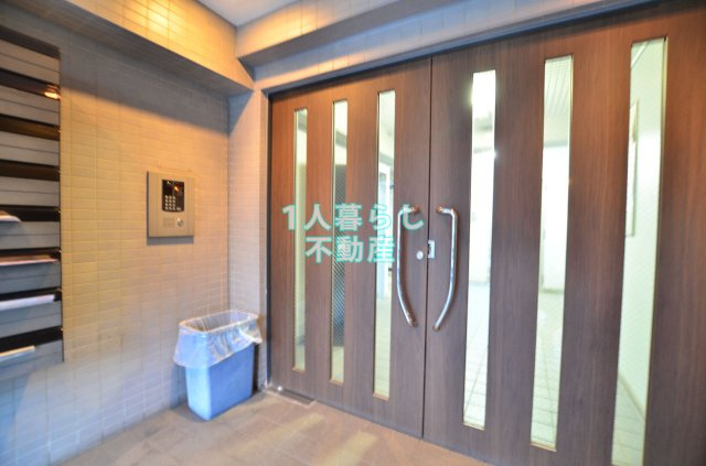 【エントランス】