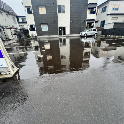 ベルン高砂の駐車場