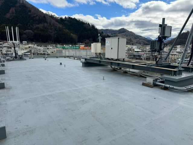 大月市　一棟マンションの駐車場