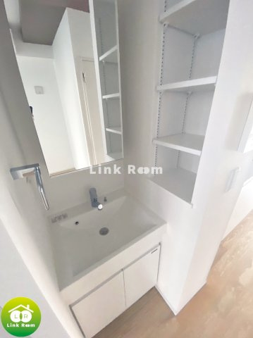 プライマル菊川の洗面所