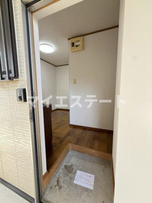 【玄関】 | ハイツ森口B