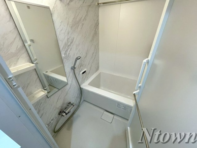 【浴室】 | ロイヤルカーサ千種 | 落ち着いた空間のお風呂です