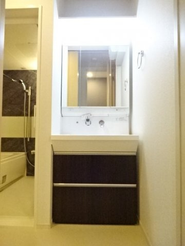 コリーナ　デュオの洗面所