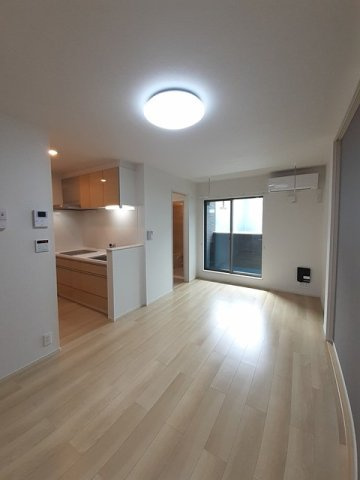 ペルル・ジェモーの居間・リビング