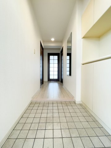 エンゼルハイム伊丹の玄関|玄関・廊下
