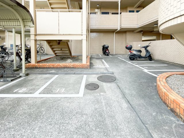 エンゼルハイム伊丹の駐輪場