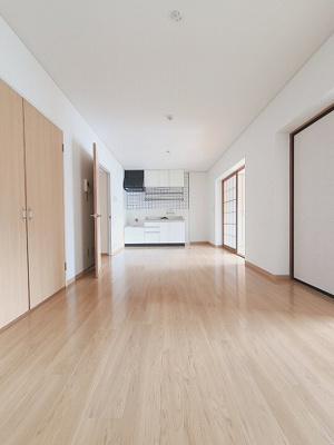 【居間・リビング】 | サンフィールハイツ