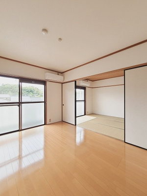 【居間・リビング】 | サンフィールハイツ