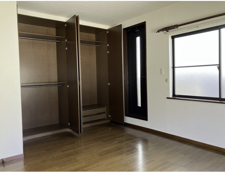 松原望月邸貸家の収納