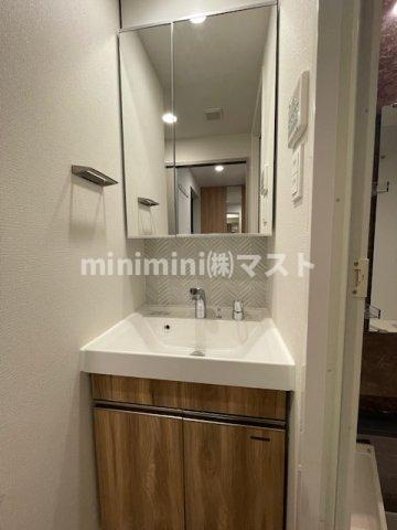 大阪市北区浮田１丁目の賃貸マンションの洗面所
