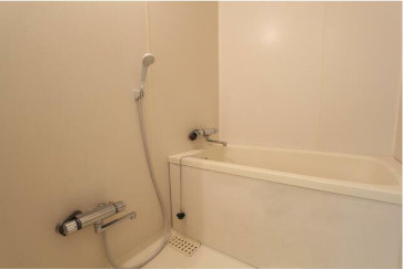 メゾンドベルウッドA棟の浴室