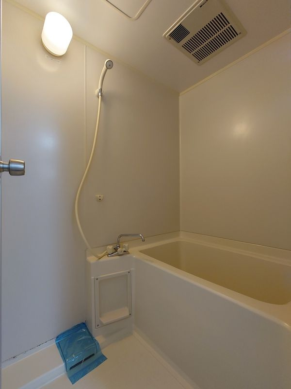 レジデンス水村 の浴室