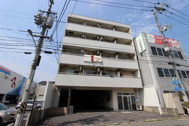 柴崎東雲ビルの外観
