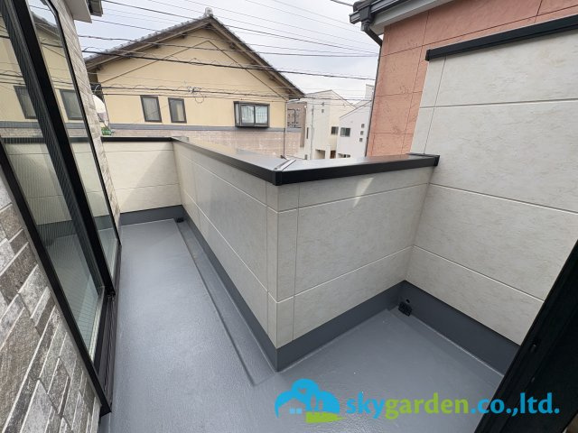 茅ヶ崎市本村２期　新築一戸建て全1棟のバルコニー|陽当たり良好なバルコニーです