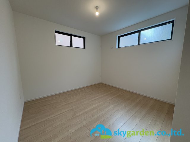 茅ヶ崎市本村２期　新築一戸建て全1棟の寝室|落ち着いて過ごせる空間です。寝室にいかがでしょうか