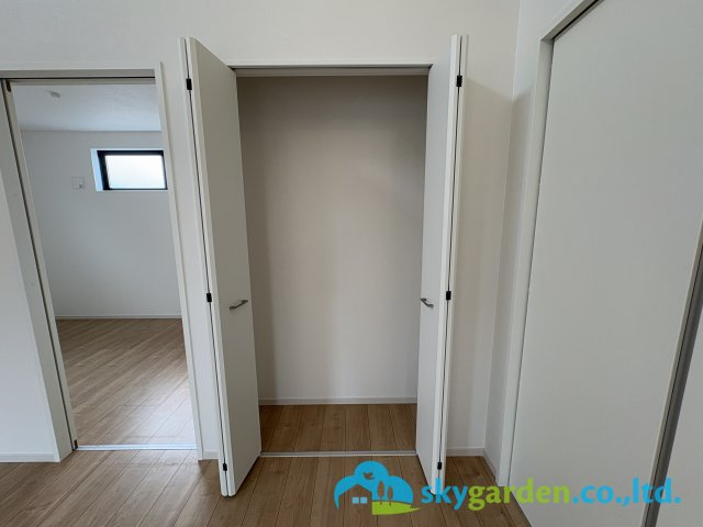 茅ヶ崎市本村２期　新築一戸建て全1棟の収納|リビングにある収納