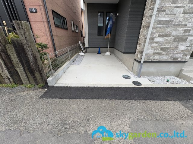 茅ヶ崎市本村２期　新築一戸建て全1棟の駐車場|駐車場の様子　もう一台分あります