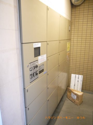 【その他共用部分】 | サンクレイドルレヴィール池袋 | 不在時にも安心！宅配ボックスがあります！