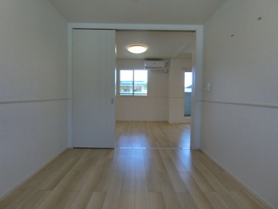 【洋室】 | SWISS COTTAGE